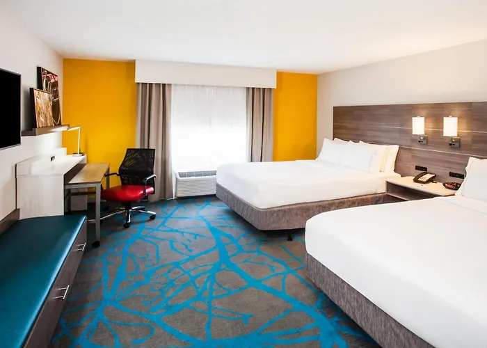 Hotel Express & By Ihg 2*