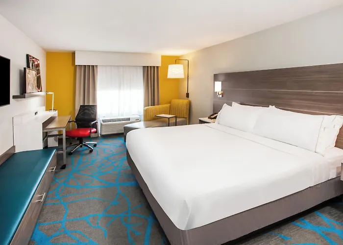 Express & By Ihg 2*