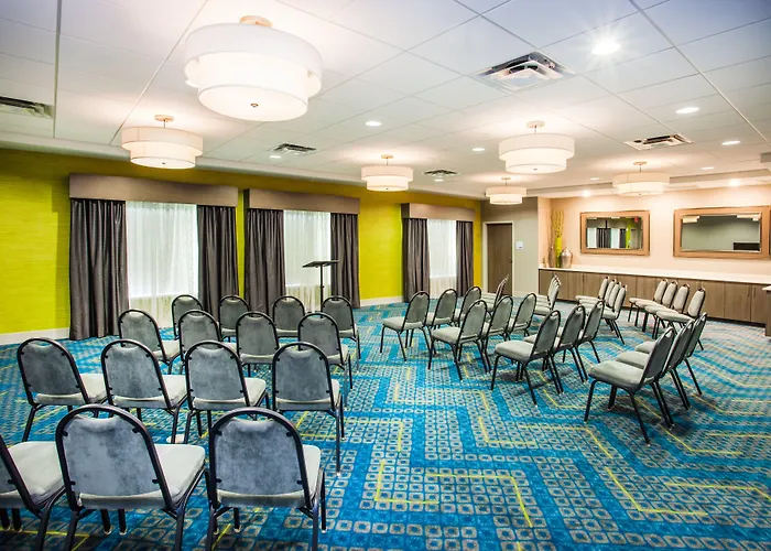 Express & By Ihg Litchfield