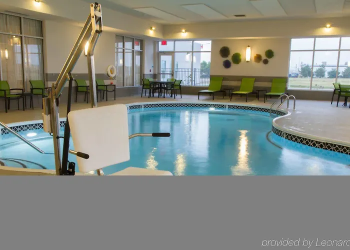 Express & By Ihg Litchfield